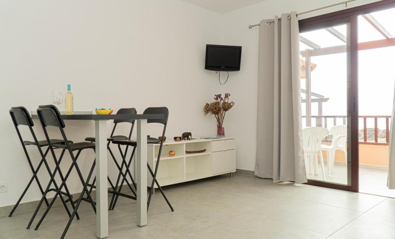 Apartamentos Tamaragua Brena Baja Bagian luar foto