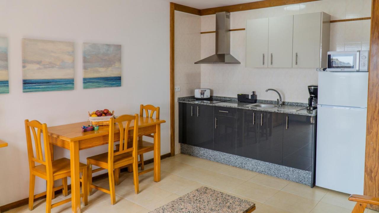 Apartamentos Tamaragua Brena Baja Bagian luar foto