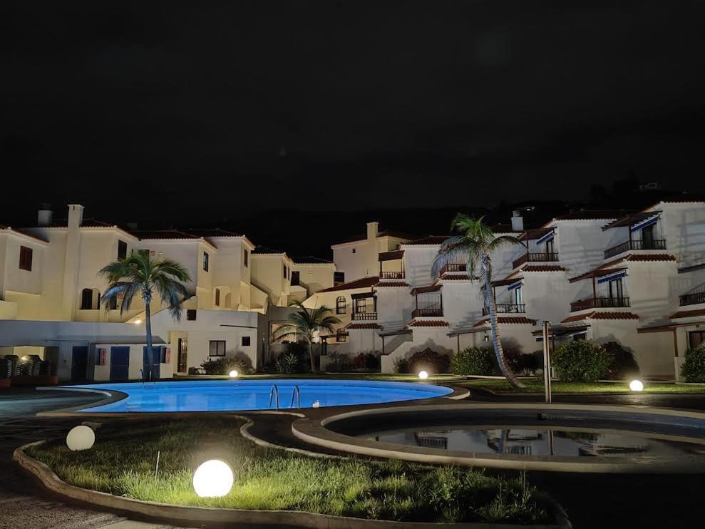 Apartamentos Tamaragua Brena Baja Bagian luar foto